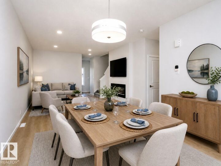Property Photo:  7468 Klapstein Crescent SW  AB T6W 5N8 