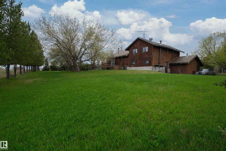Property Photo:  21032 Twp Road 540 37  AB T8G 2A6 