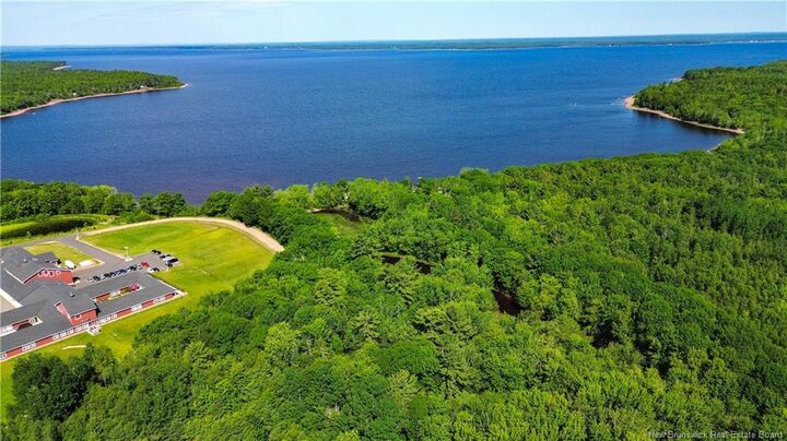 Property Photo:  41 Lakeview Road  NB E4C 3E5 