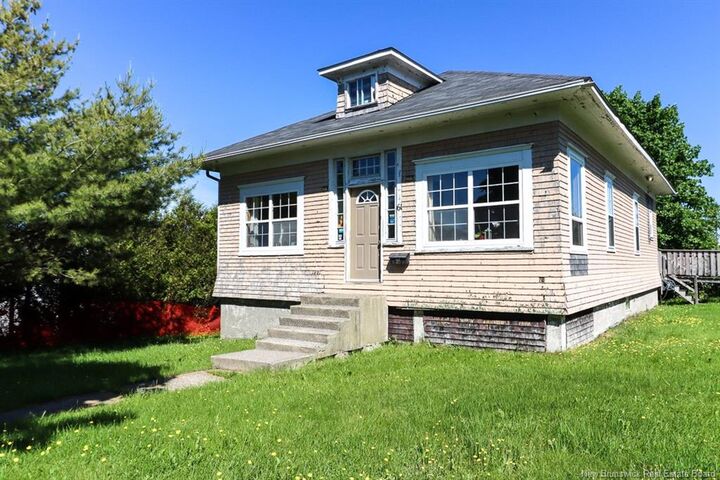 Property Photo: 61 Mount Pleasant Avenue NB E2J 1T1
