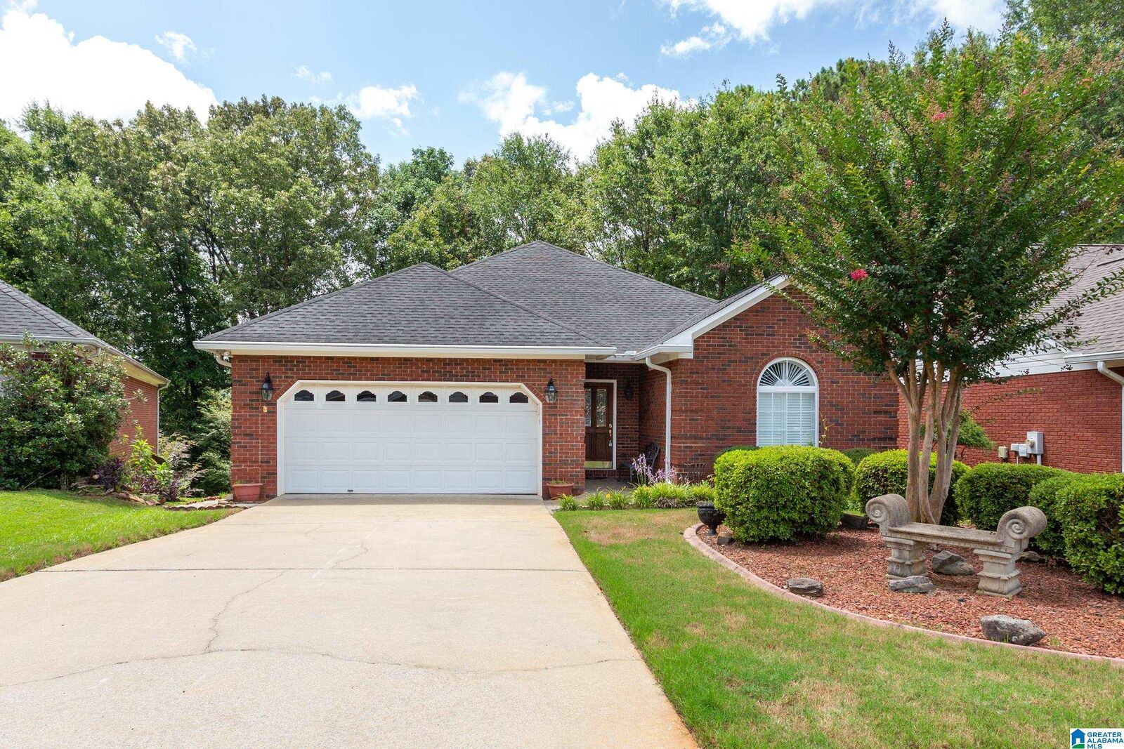 Property Photo: 1538 Holly Berry Way AL 36207