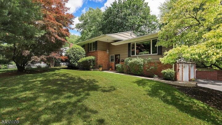 Property Photo:  2650 Mountain Ave  NJ 07076 