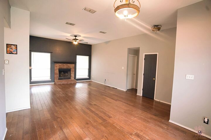 Property Photo:  1603 Amanda Dr  TX 75662 