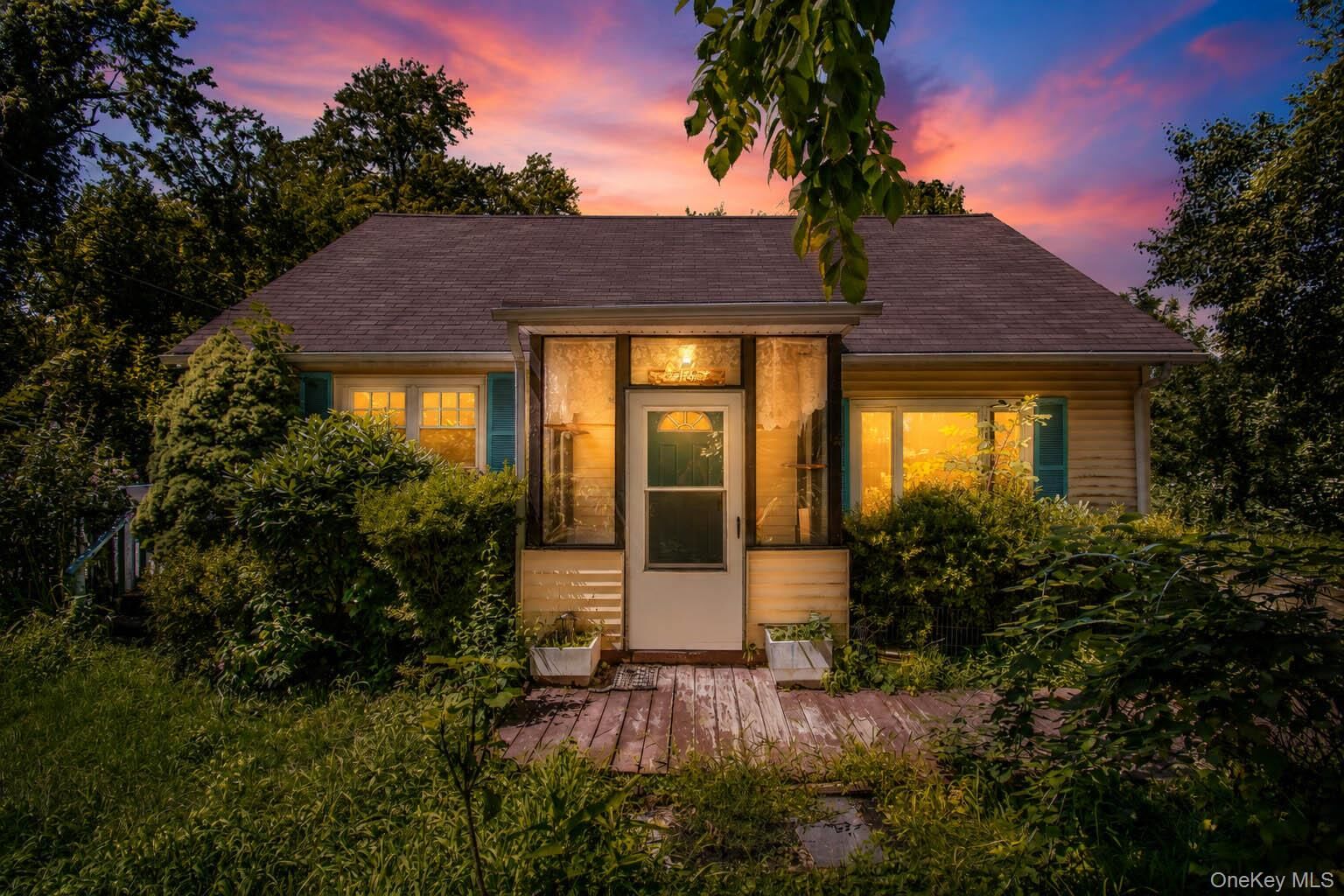 Property Photo:  60 Higgins Trail  NY 10950 