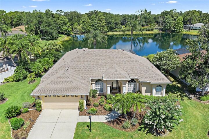 Property Photo:  11909 Summer Meadow Drive  FL 34202 