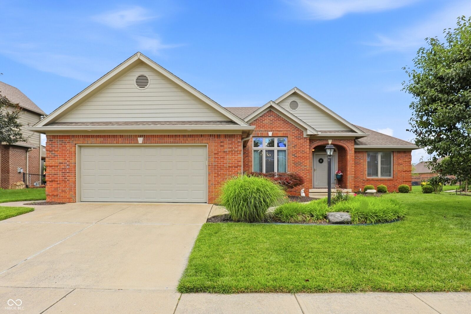 Property Photo:  1636 Connemara Road  IN 46217 