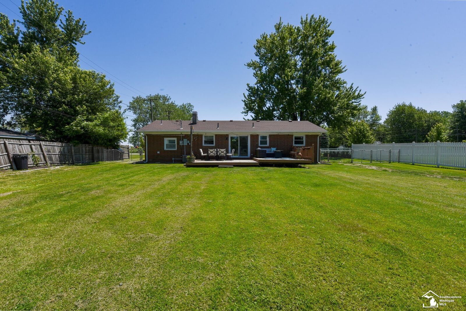 Property Photo: 11087 U S Turnpike Road MI 48179