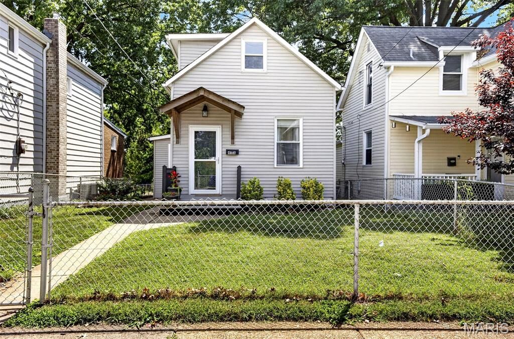 Property Photo:  4166 Schiller Place  MO 63116 