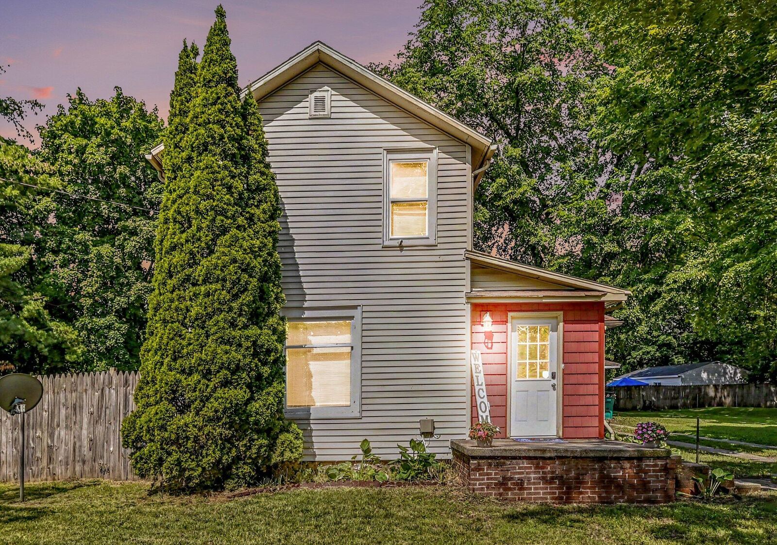 Property Photo:  412 Merritt Street  MI 48813 