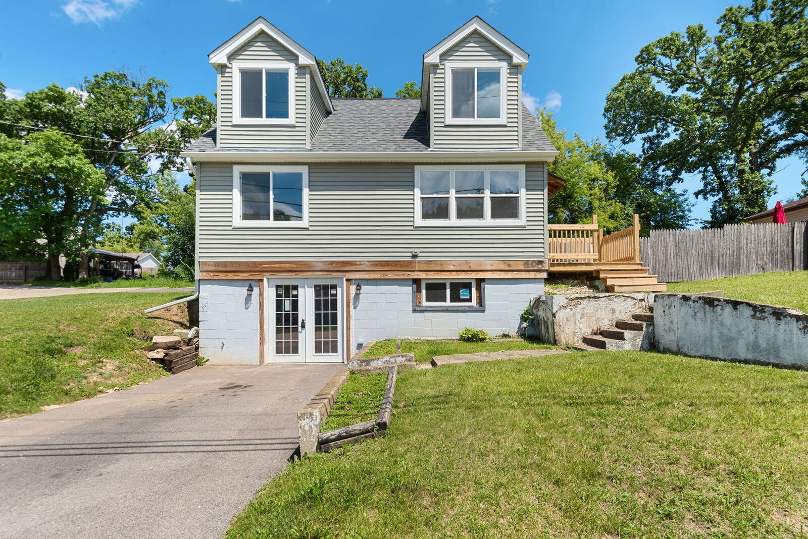 Property Photo:  105 Morningside Drive  IL 60051 