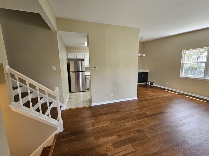 Property Photo: 210 Redwood Court IL 60061