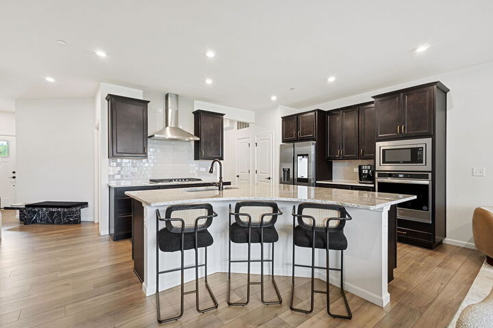Property Photo:  1231 Josiah Road  IL 60563 