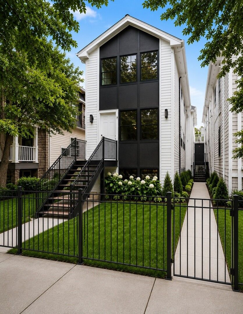 Property Photo: 1938 N Sawyer Avenue 1 IL 60647