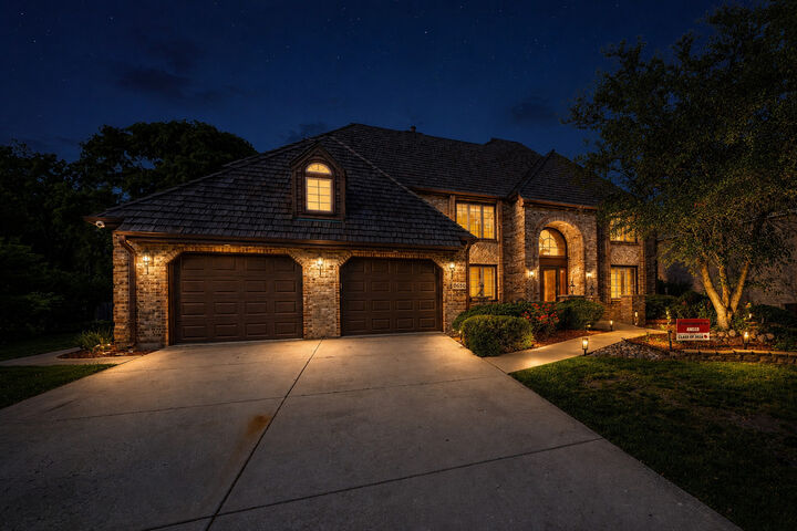 Property Photo:  10650 Wildwood Drive  IL 60464 