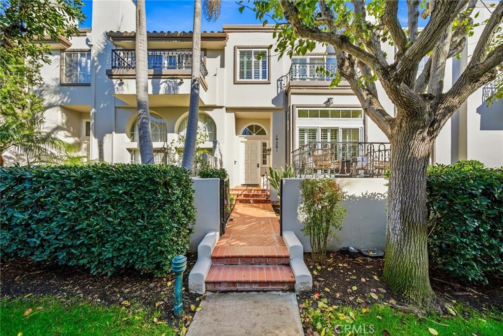 Property Photo:  19281 Meadowood  CA 92648 