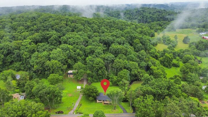 Property Photo: 9077 Old Charlotte Pike TN 37143