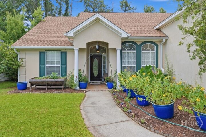 Property Photo:  725 Laurel Hill Circle  GA 31324 