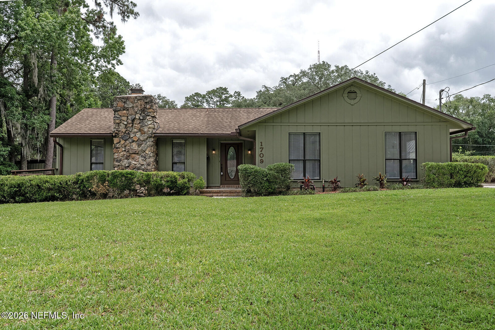 Property Photo:  1709 Memory Lane  FL 32210 