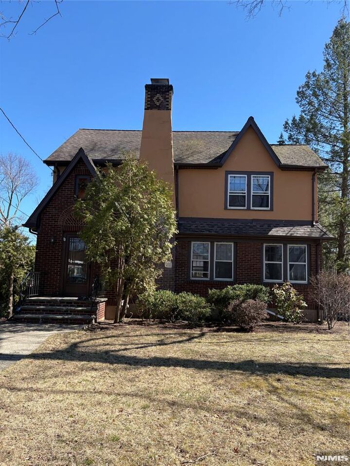 Property Photo:  325 Bogert Avenue  NJ 07450 