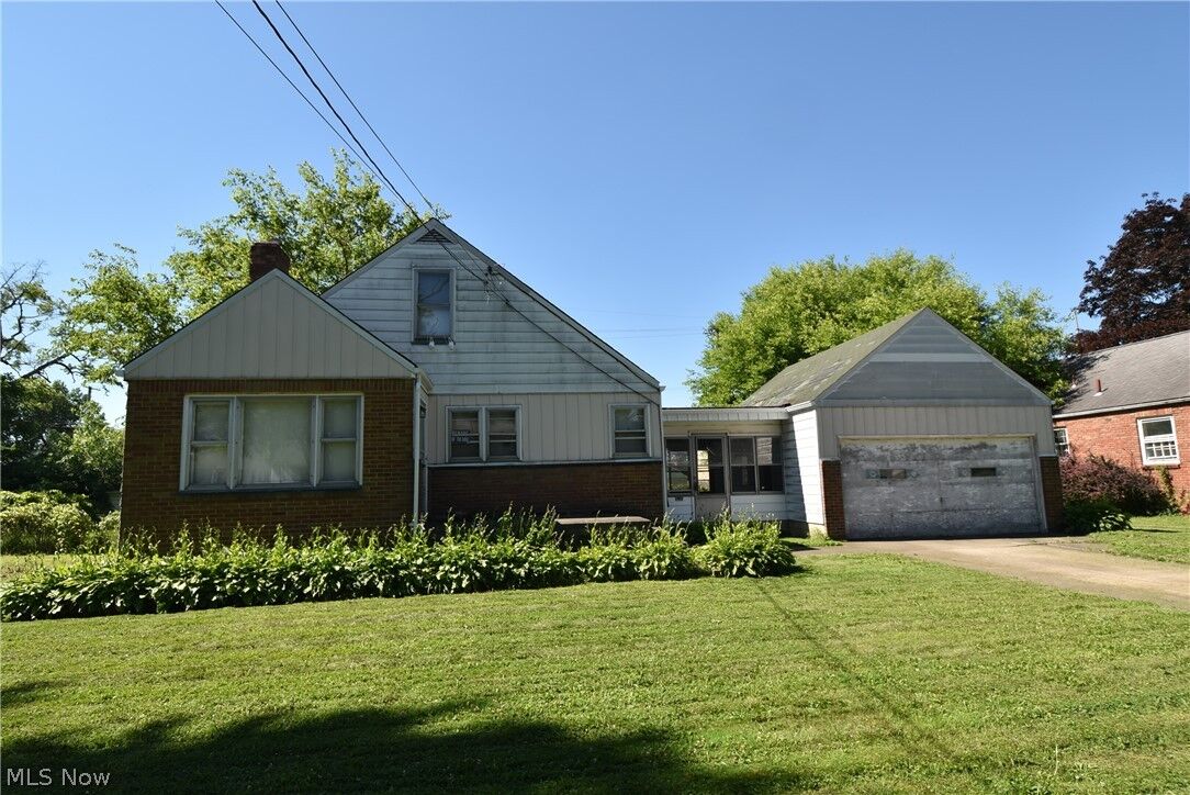 Property Photo:  923 E Philadelphia Avenue  OH 44502 