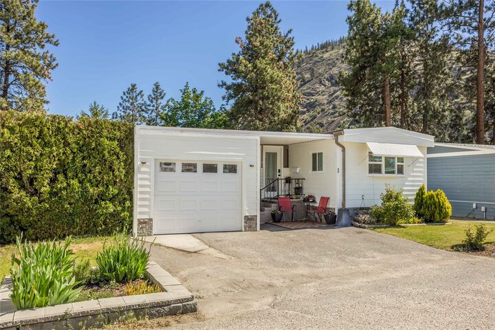 Property Photo:  1929 Highway 97 S 1  BC V1Z 2Z1 
