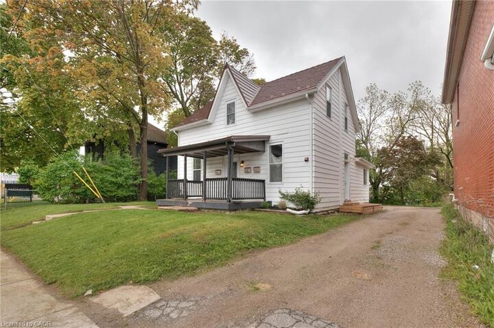 Property Photo: 270 Water Street N 1 ON N1R 3C3