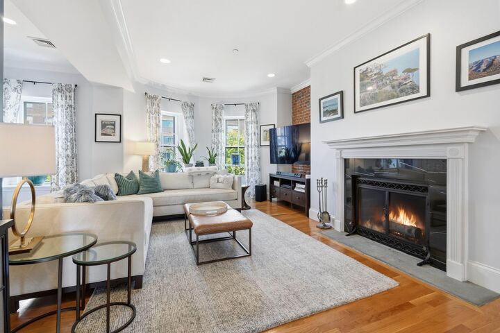 Property Photo:  754 Tremont St 4  MA 02118 