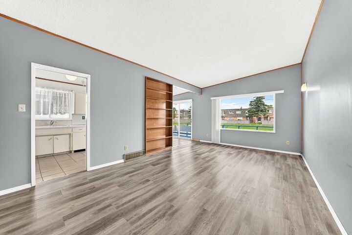 Property Photo: 6329 Centre Street NW AB T2K 0V3