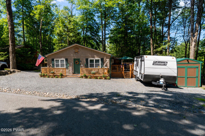 Property Photo: 147 Bear Rock Road PA 18436