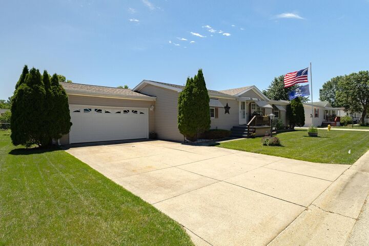 Property Photo:  5519 Autumnash Lane  IL 61115 