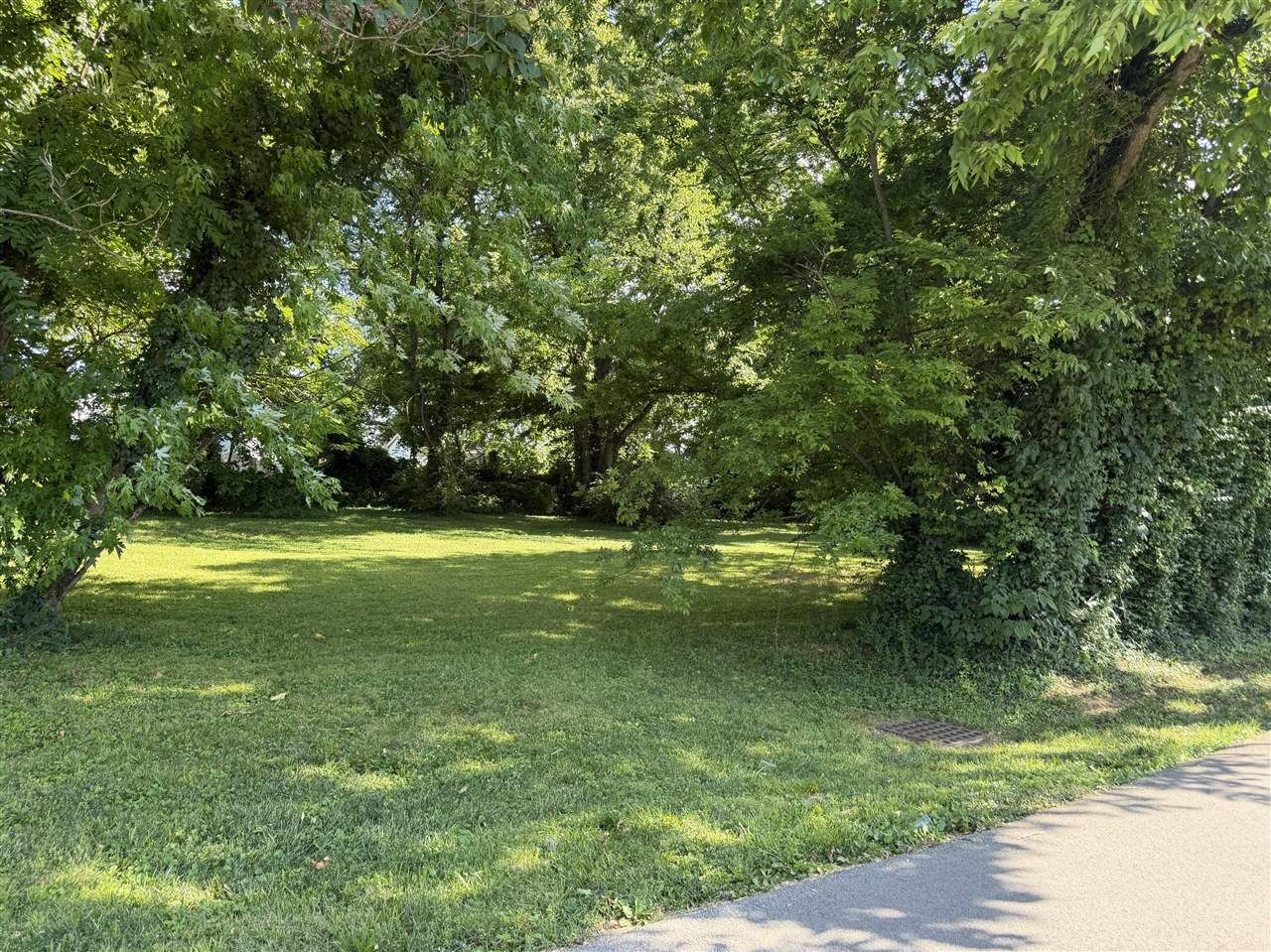 Property Photo: 835 Boatlanding Road KY 42101