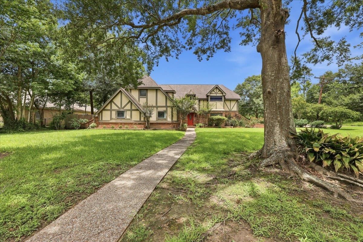 Property Photo:  4702 Frost Place  TX 77630 