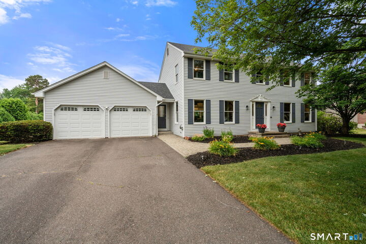 Property Photo:  25 Vincent Circle  CT 06074 