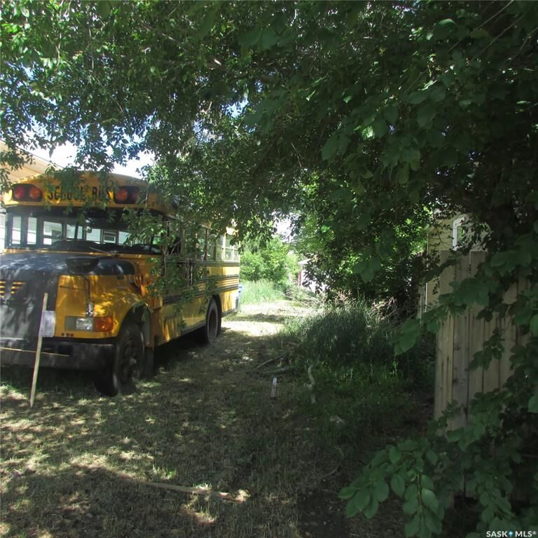 Property Photo:  1929 Broder Street  SK S4N 3R9 