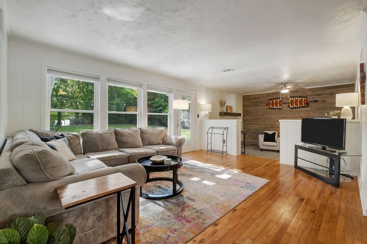 Property Photo: 2351 Amelia Circle FL 32304