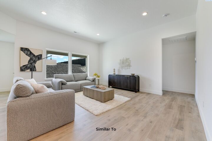 Property Photo:  10107 Redbud Dr  WA 99301 