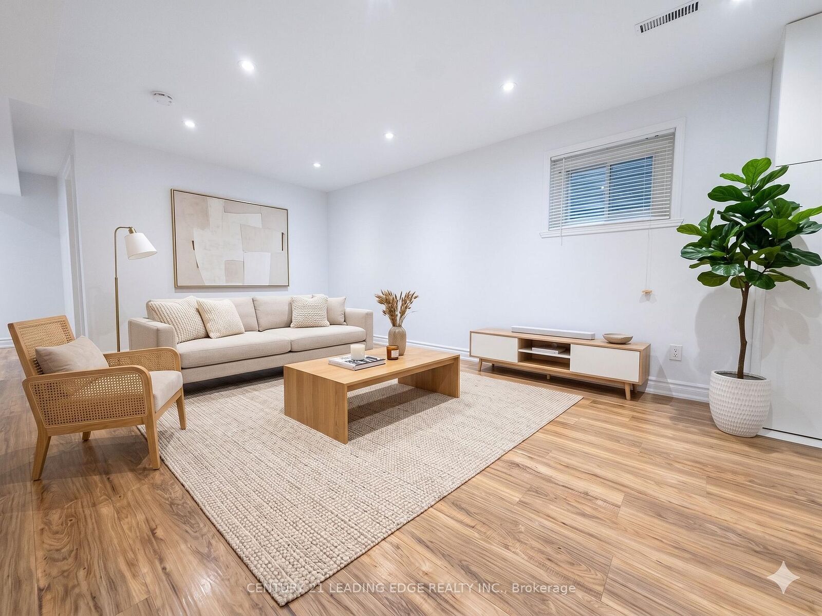 Property Photo:  21 Colinayre Crescent  ON M1T 3A7 