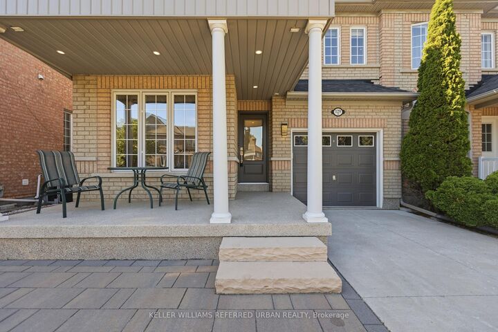 Property Photo: 129 Dolce Crescent ON L4H 3C8