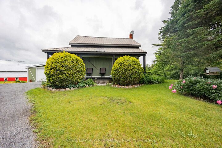 Property Photo: 20195 Kenyon Conc Rd 1 Road ON K0C 1A0