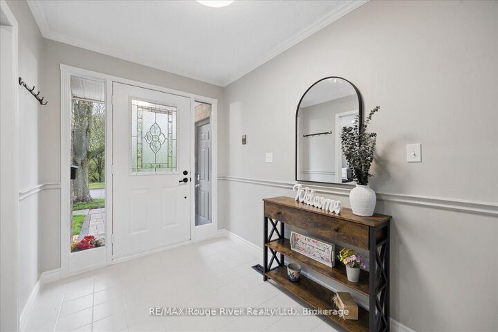 Property Photo: 137 Pringle Drive ON L1N 6K4