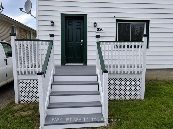 Property Photo:  850 St Marys Street  ON K9J 4H5 
