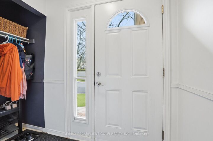 Property Photo:  79 Braeheid Avenue 6  ON L8B 0C6 