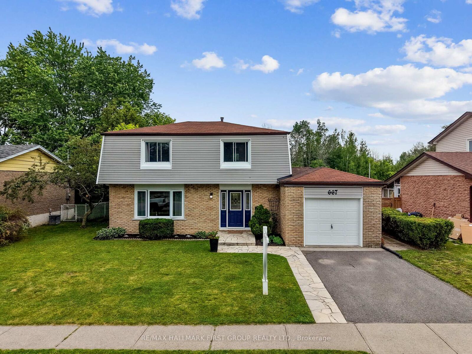 Property Photo: 667 Westwood Drive ON K9A 4N3