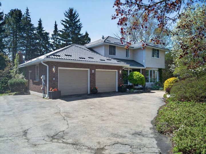 Property Photo: 44 Northcrest Drive ON N5X 2V8