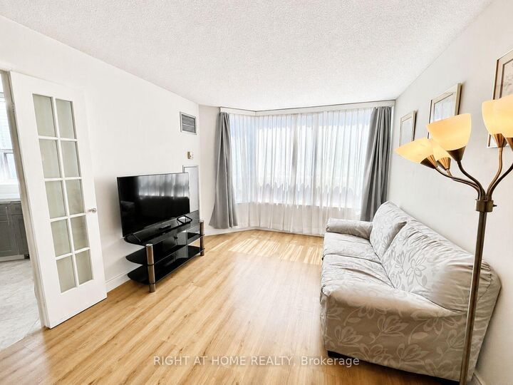 Property Photo: 25 Maitland Street W 1001 ON M4Y 2W1