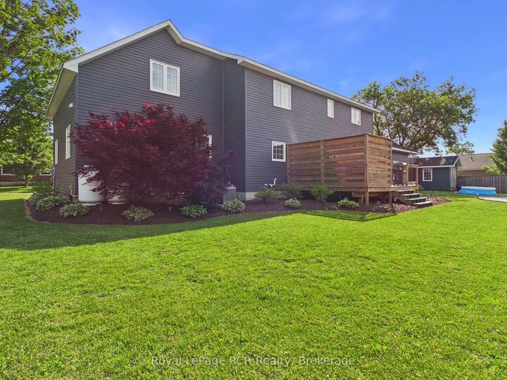 Property Photo:  482 Wolsley Street  ON N0G 2H0 
