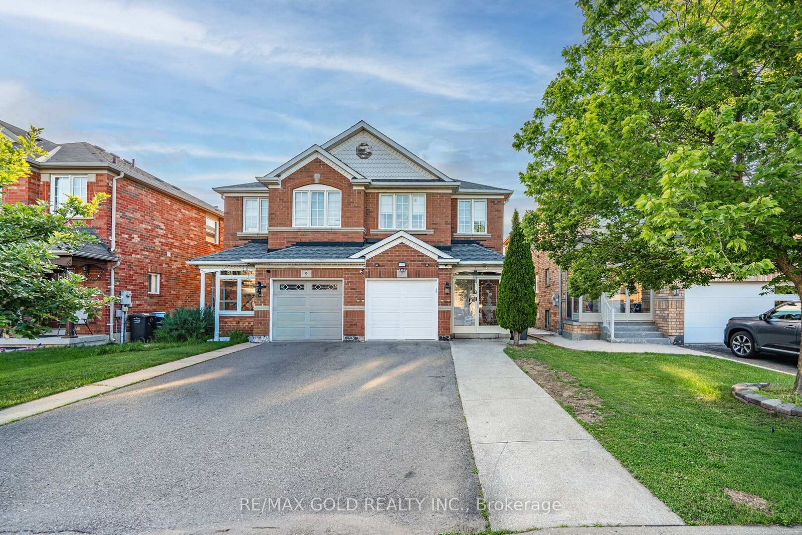 Property Photo:  7 Sand Cherry Crescent  ON L6R 3A9 