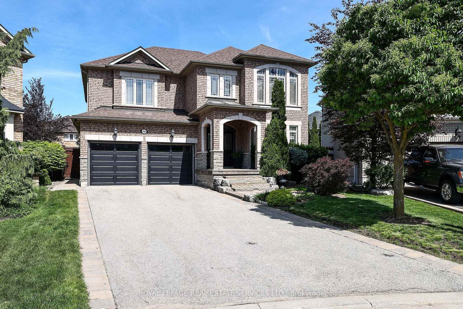 Property Photo: 140 Humber Forest Court ON L4H 2V2