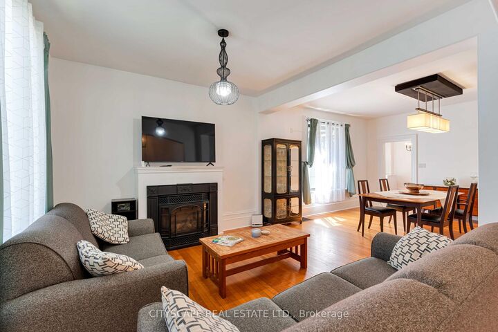 Property Photo:  29 Arthur Street  ON N3S 3H4 