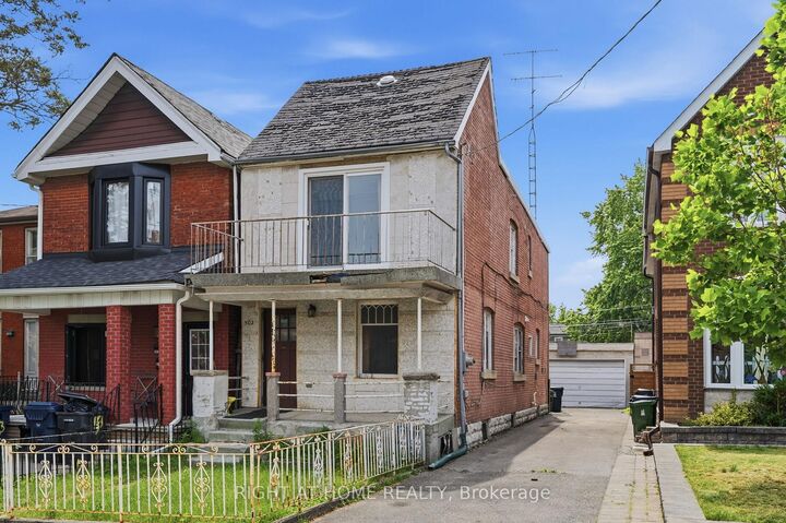 Property Photo: 502 Salem Avenue N ON M6H 3E1